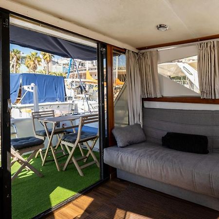 圣阿德里安-德贝索斯 Spacious And Charming Boat In Port Forum酒店 外观 照片